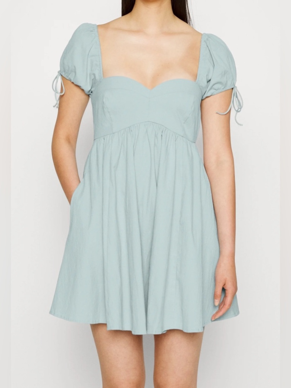 NWT Abercrombie Babydoll Sweetheart Neckline Flounce Dress in Light Blue - M